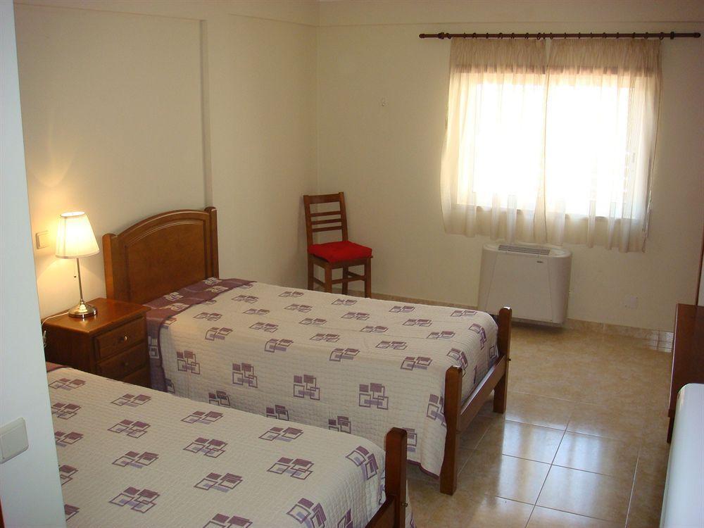 Hotel Residencia Santa Marta Tomar Exterior foto