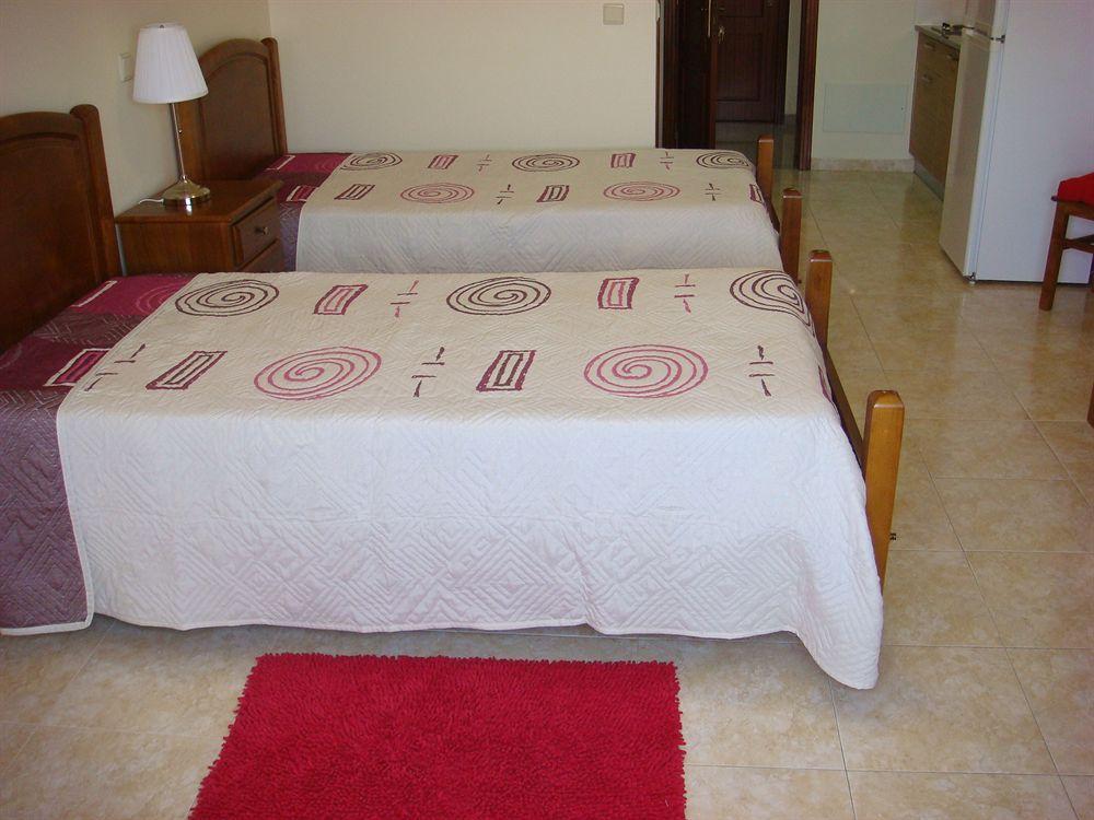 Hotel Residencia Santa Marta Tomar Exterior foto